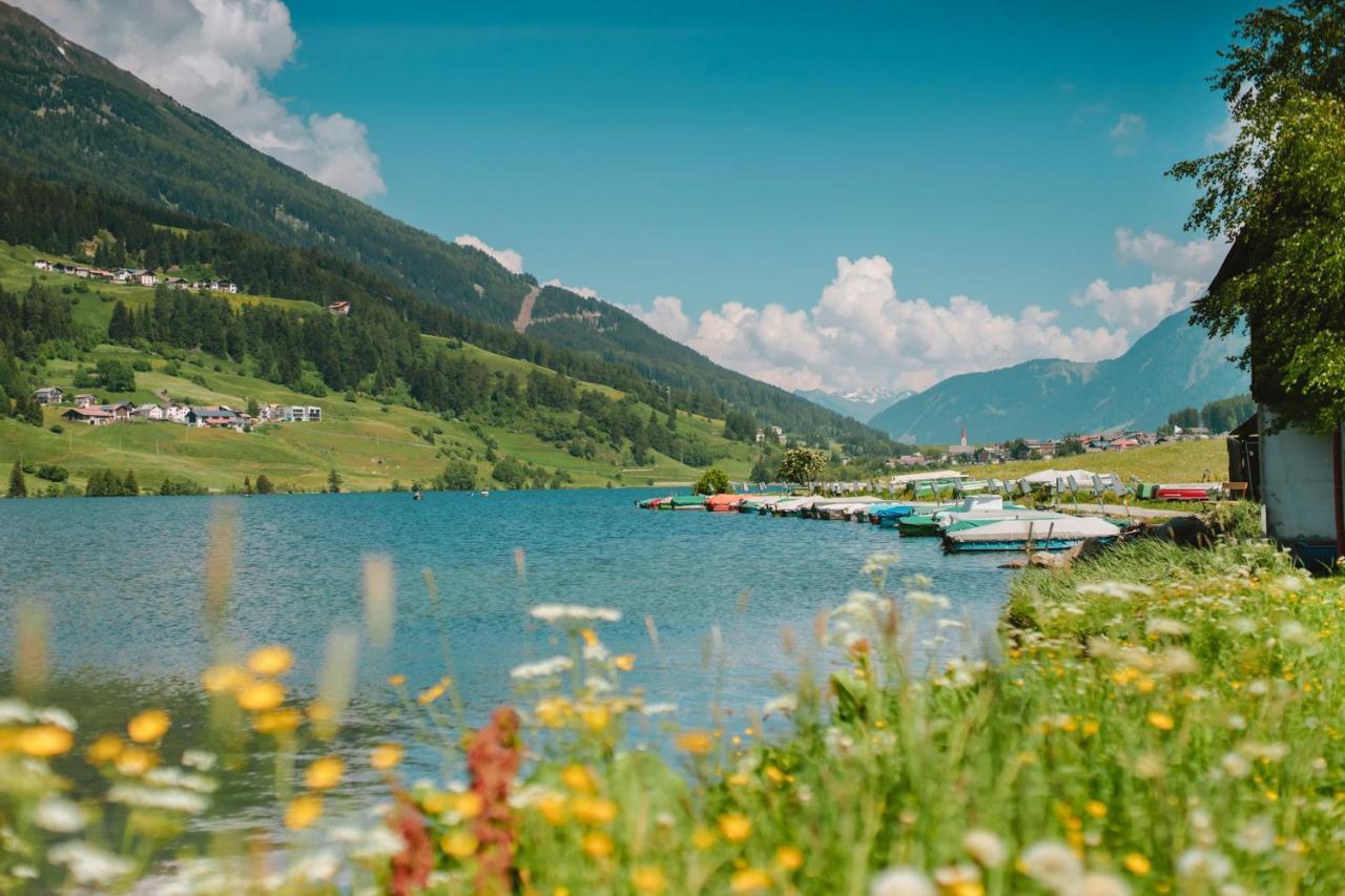 Hotel Alpenrose سان فالنتينو أللا موتا المظهر الخارجي الصورة